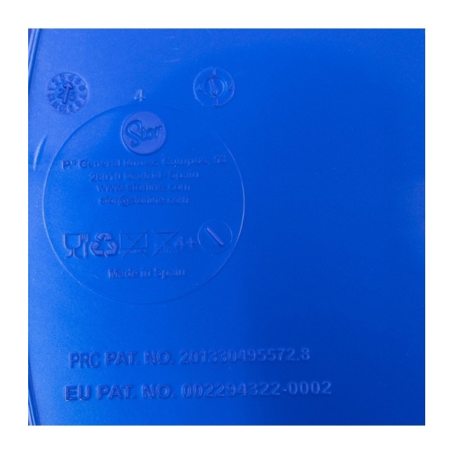 2 PCS BTS SET (SPORT BOTTLE AND SANDWICH BOX) IN GIFT BOX  BLUEY